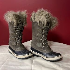 Sorel Woman’s Joan of Artic Boots size 9